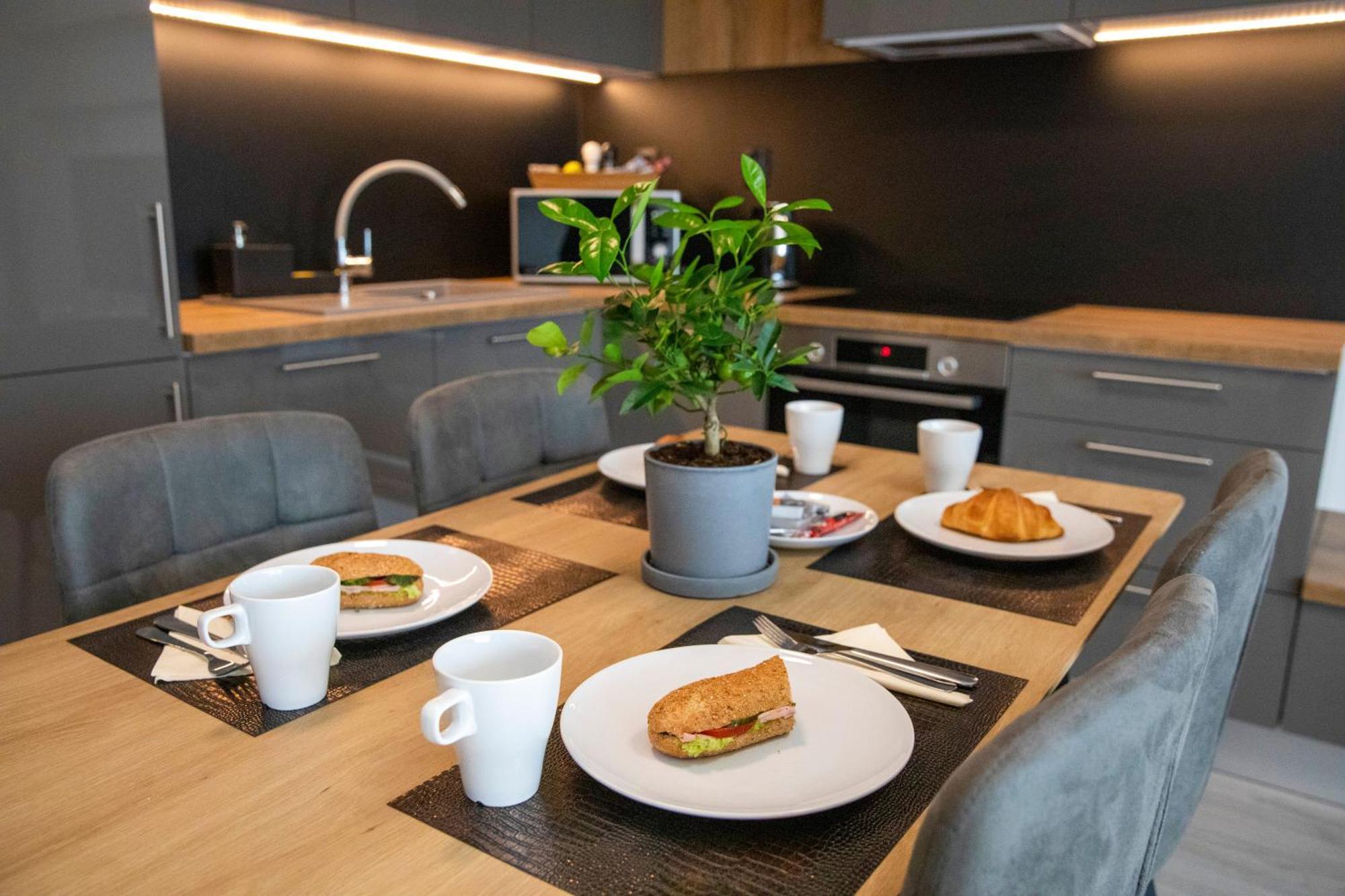 Kinga Apartman Dunajská Streda Exterior foto