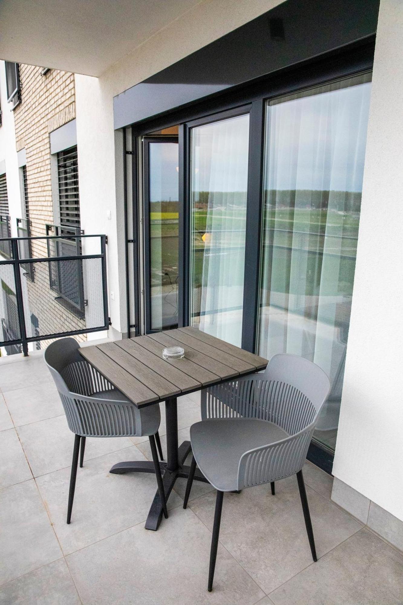 Kinga Apartman Dunajská Streda Exterior foto